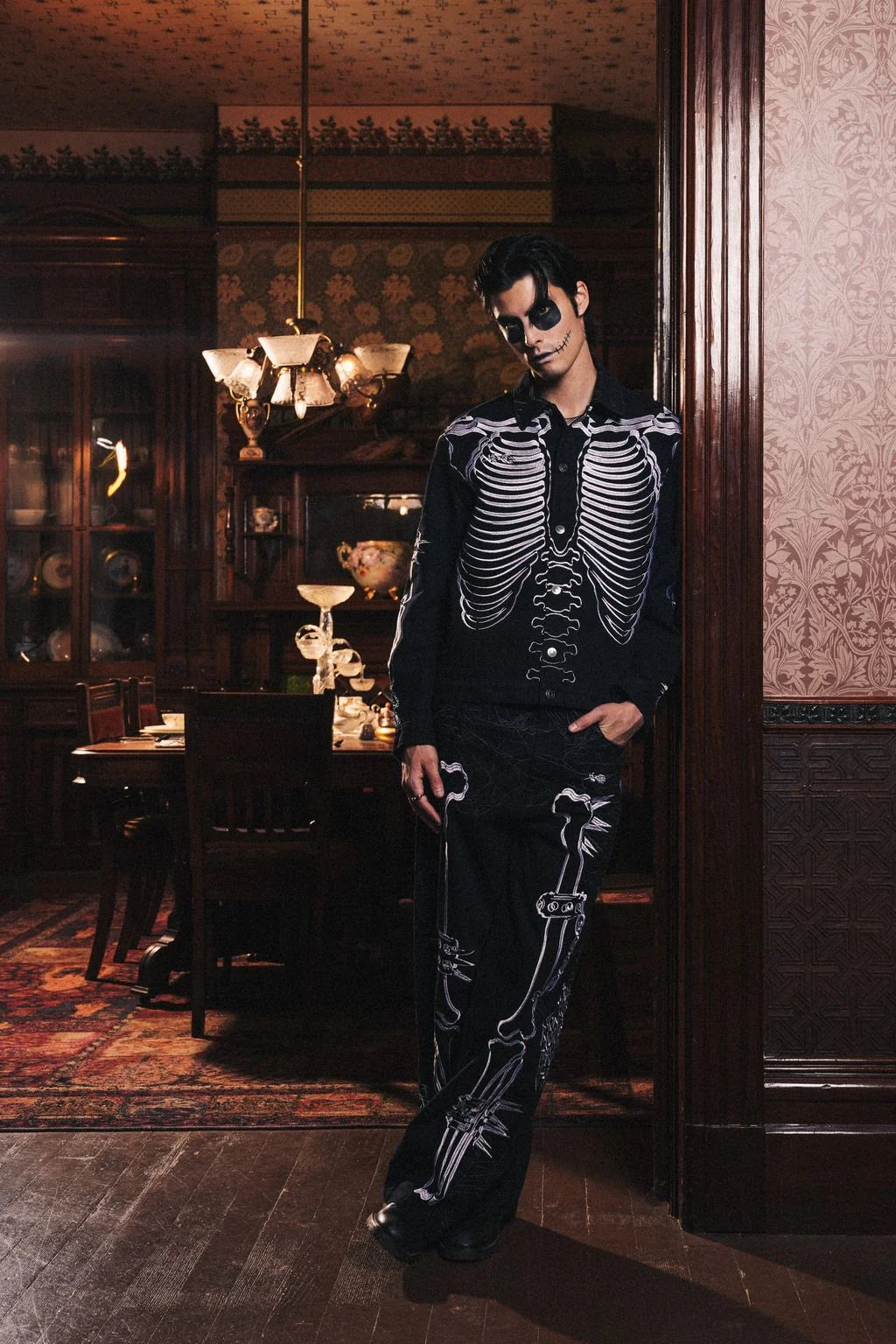 ROSE BONES RAW DENIM JACKET IN BLACK
